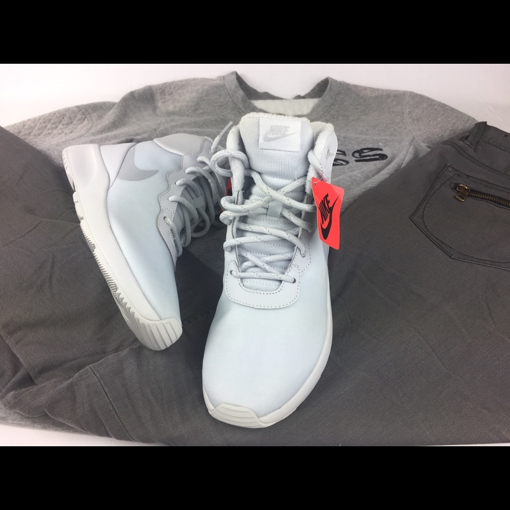 Nike waterproof sneakers